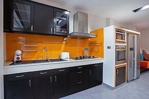 Chic and Modern 3BR Pool Villa Kloua