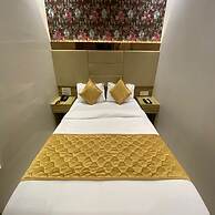 HOTEL BKC CROWN - NEAR TRADE CENTRE