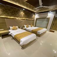 HOTEL BKC CROWN - NEAR TRADE CENTRE