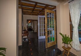 Hotel 100 Petals - Gangtok 12 mins from MG Marg