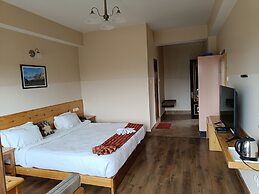 Hotel 100 Petals - Gangtok 12 mins from MG Marg