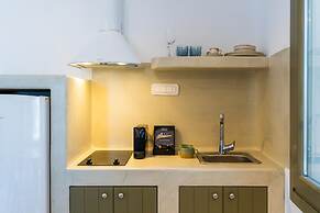 Lavadoze Luxury Suites - Adults only