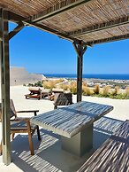 Lavadoze Luxury Suites - Adults only