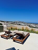 Lavadoze Luxury Suites - Adults only