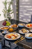 Lavadoze Luxury Suites - Adults only