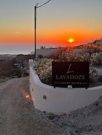 Lavadoze Luxury Suites - Adults only