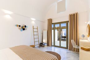 Lavadoze Luxury Suites - Adults only