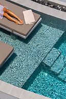 Lavadoze Luxury Suites - Adults only