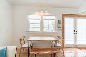 Sarasota, Fl Bungalow Bright & Breezy Coastal Vibes - 10 Mins To White