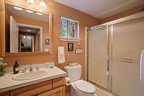 16 Jillian 4 Bedroom Home by RedAwning