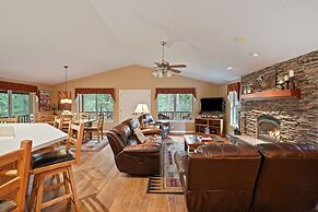 16 Jillian 4 Bedroom Home by RedAwning