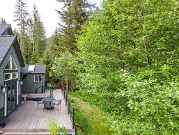 River House Retreat 2 Bedroom Home by Redawning