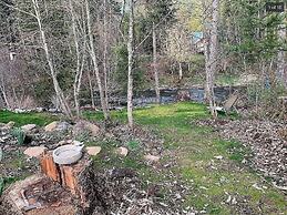 River House Retreat 2 Bedroom Home by Redawning