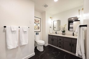 Point Lyle 3 Bedroom Home by RedAwning