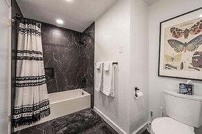 Point Lyle 3 Bedroom Home by RedAwning