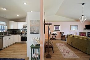 Canyon Cottage 3 Bedroom Home by Redawning