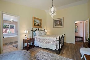 Canyon Cottage 3 Bedroom Home by Redawning