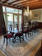 Manoir Chamberland (Adults Only, No Pets)