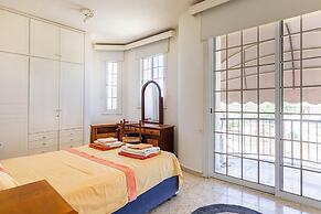 4 Bedroom Villa With Private Pool Near Beach