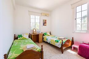 4 Bedroom Villa With Private Pool Near Beach