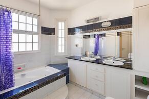 4 Bedroom Villa With Private Pool Near Beach