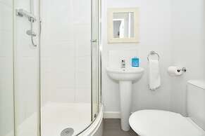 Townhouse @ 115 Walthall Street Crewe