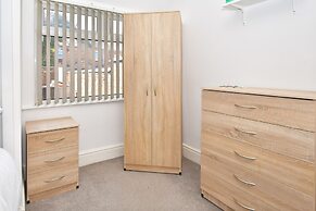 Townhouse @ 115 Walthall Street Crewe