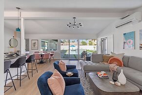 Poolside at Panorama