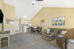 Spring Creek Escape - Balcony w/ Views