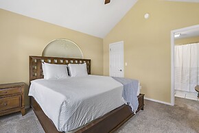 Spring Creek Escape - Balcony w/ Views