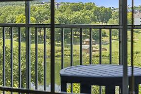 Spring Creek Escape - Balcony w/ Views