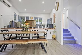 High-end Modern Villa Spa Pool & Views