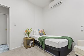 High-end Modern Villa Spa Pool & Views