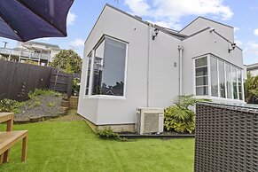 High-end Modern Villa Spa Pool & Views