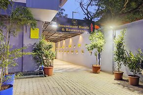 Housemate Hotels