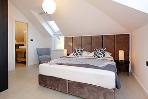 Beachfront villa Senses for 12 in Milna