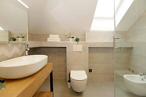 Beachfront villa Senses for 12 in Milna