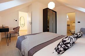 Beachfront villa Senses for 12 in Milna