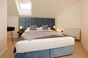 Beachfront villa Senses for 12 in Milna