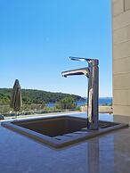 Beachfront villa Senses for 12 in Milna