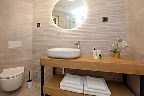 Beachfront villa Senses for 12 in Milna