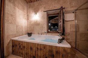 CAPP ROYAL CAVE HOTEL