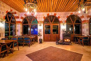 CAPP ROYAL CAVE HOTEL