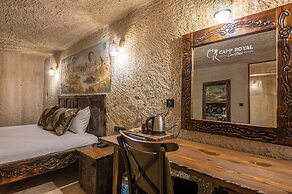 CAPP ROYAL CAVE HOTEL