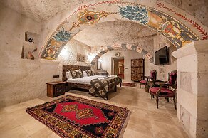 CAPP ROYAL CAVE HOTEL