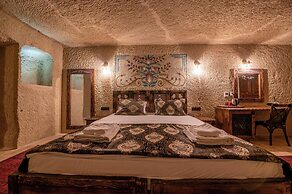 CAPP ROYAL CAVE HOTEL