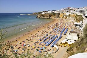 Stunning 1-bed Apartment in Olhos de Agua