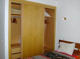 Stunning 1-bed Apartment in Olhos de Agua