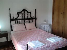 Historical 4 - Bedroom Villa in Alcobaca