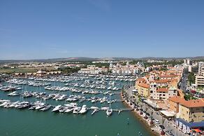 Captivating 1-bed Apartment in Olhos de Agua